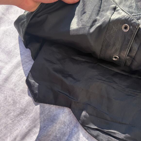 Men's Vintage 90's Western Frontier Black Leather Waistcoat Vest Jacket Sz Large - Picture 4 of 6